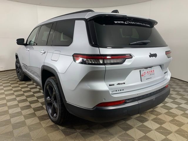 Used 2023 Jeep Grand Cherokee L Limited w/ Black Appearance Package image 7