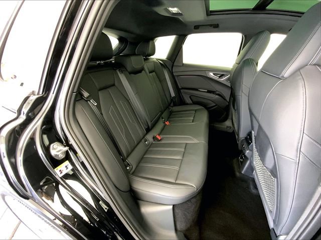 Certified 2025 Audi Q4 e-tron Premium Plus w/ Premium Plus image 22