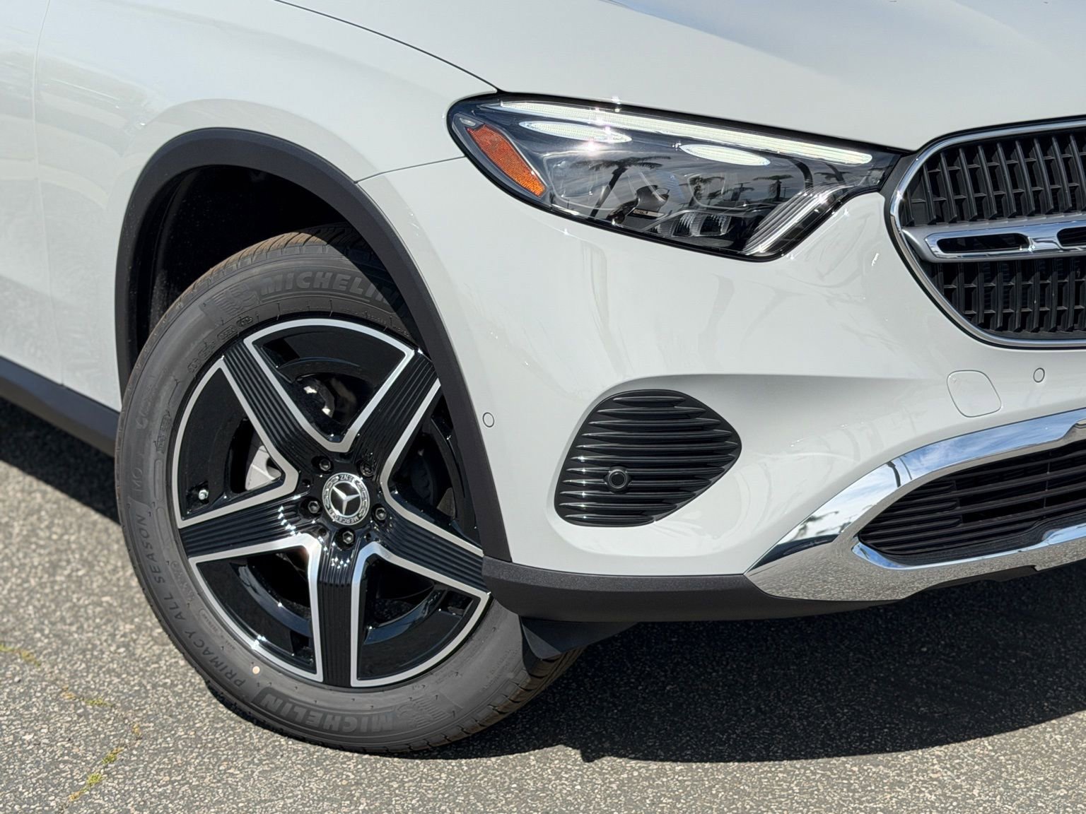 New 2026 Mercedes-Benz GLC 300 GLC 300 image 4