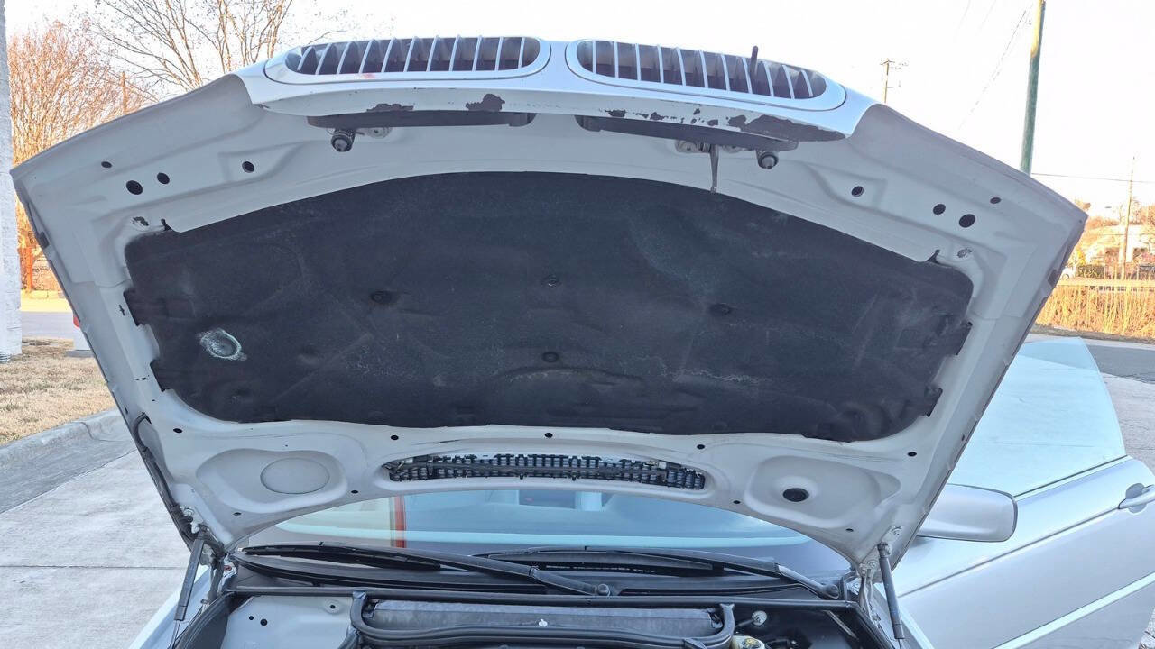 Used 2004 BMW 325Ci Coupe image 43