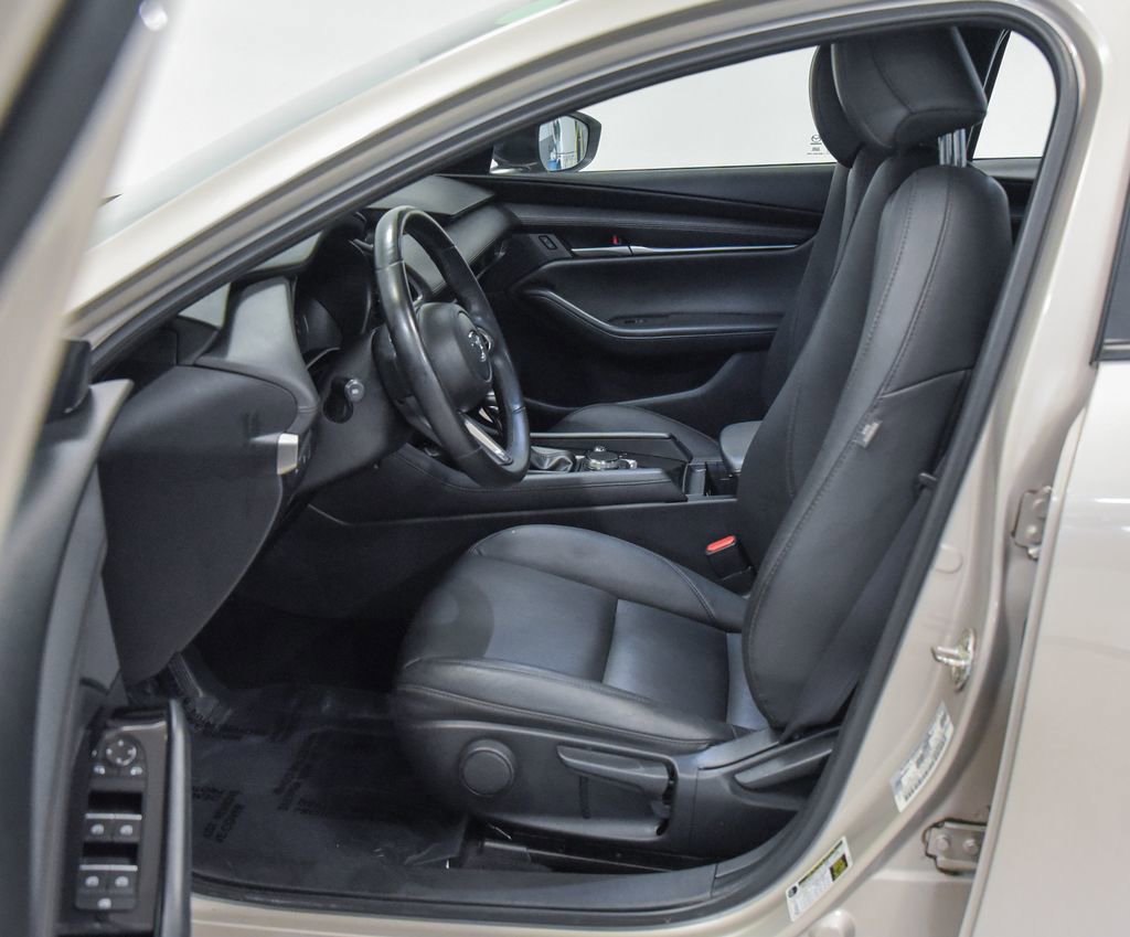 Used 2024 MAZDA MAZDA3 s FWD image 2