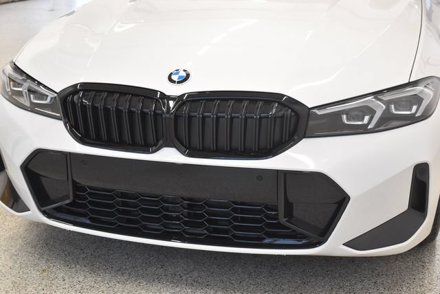 New 2026 BMW 330i xDrive Sedan w/ M Sport Package AWD/4WD image 14