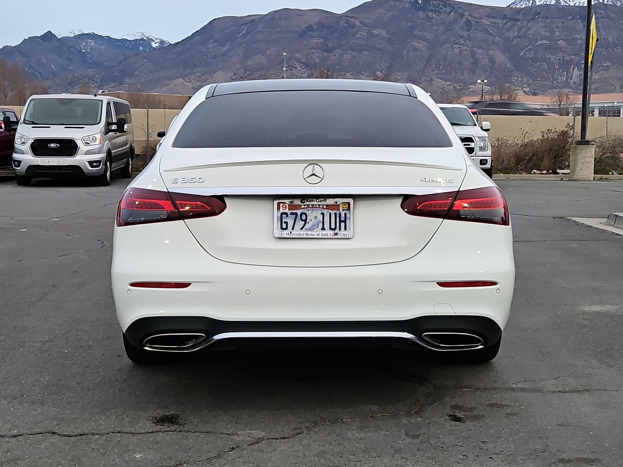 Used 2022 Mercedes-Benz E 350 4MATIC Sedan image 7