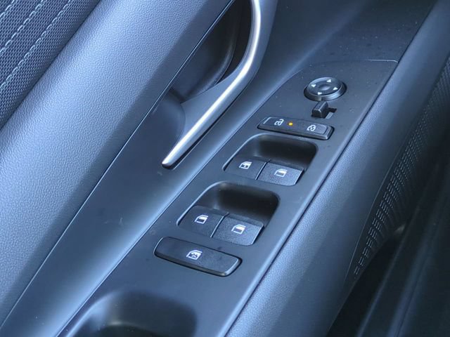New 2026 Hyundai Elantra SE FWD image 21
