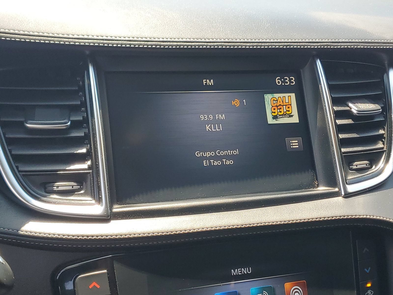 Used 2023 INFINITI QX50 Luxe FWD image 28