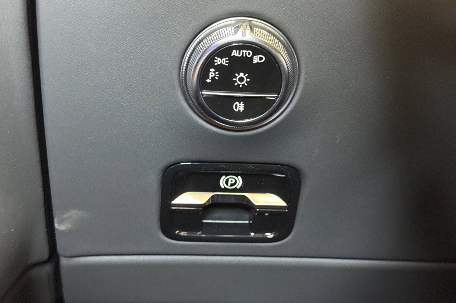 New 2025 Mercedes-Benz SL 55 AMG 4MATIC image 30