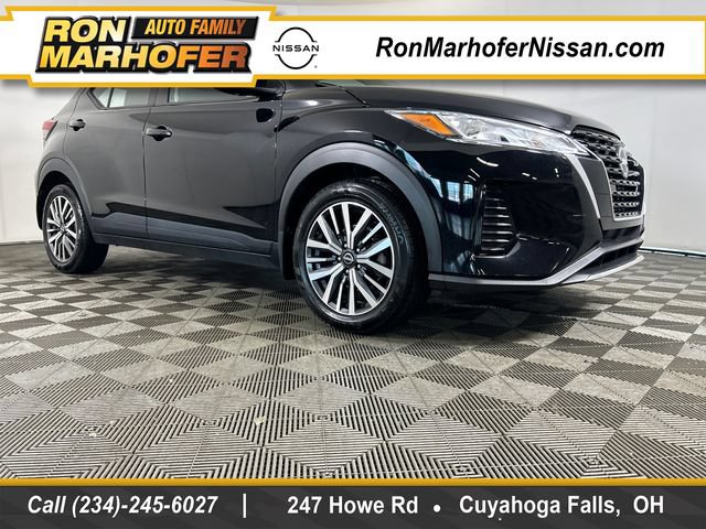 Used 2023 Nissan Kicks SV FWD image 1