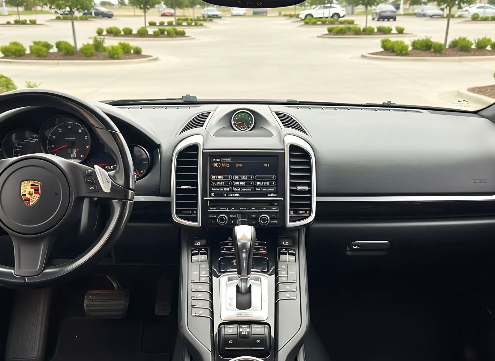 Used 2013 Porsche Cayenne image 18