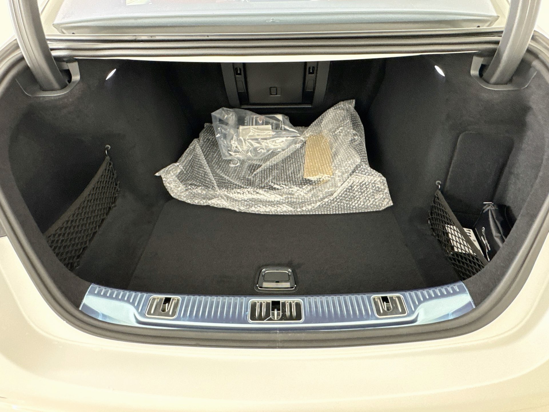 New 2027 Mercedes-Benz S 580 4MATIC Sedan image 28