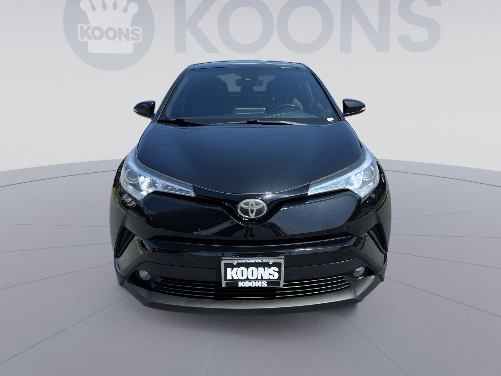 Used 2018 Toyota C-HR XLE FWD image 11