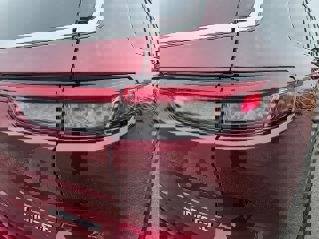 New 2025 Jeep Grand Cherokee L Limited w/ Trailer Tow Package image 9