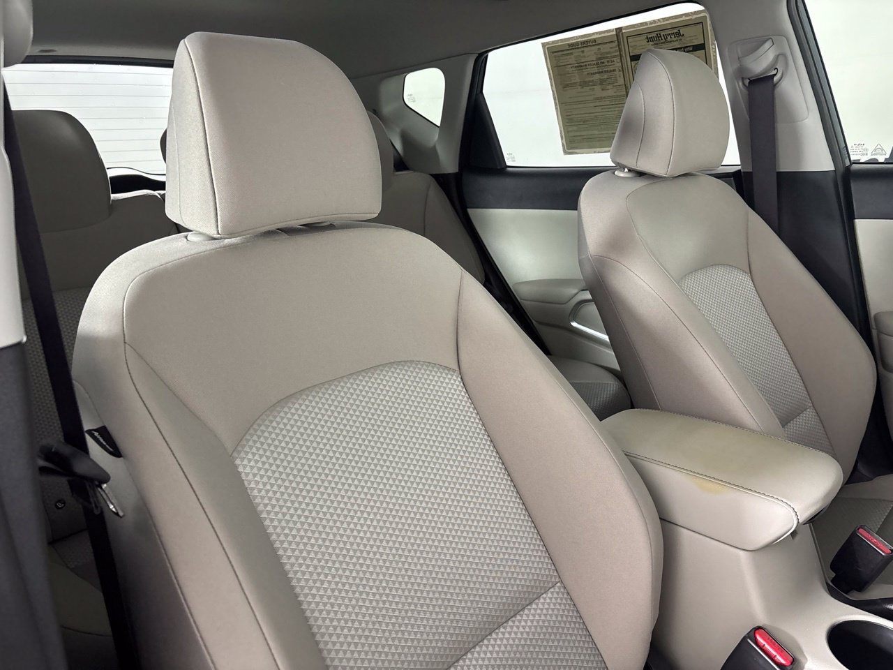 Used 2025 Kia Soul LX FWD image 29