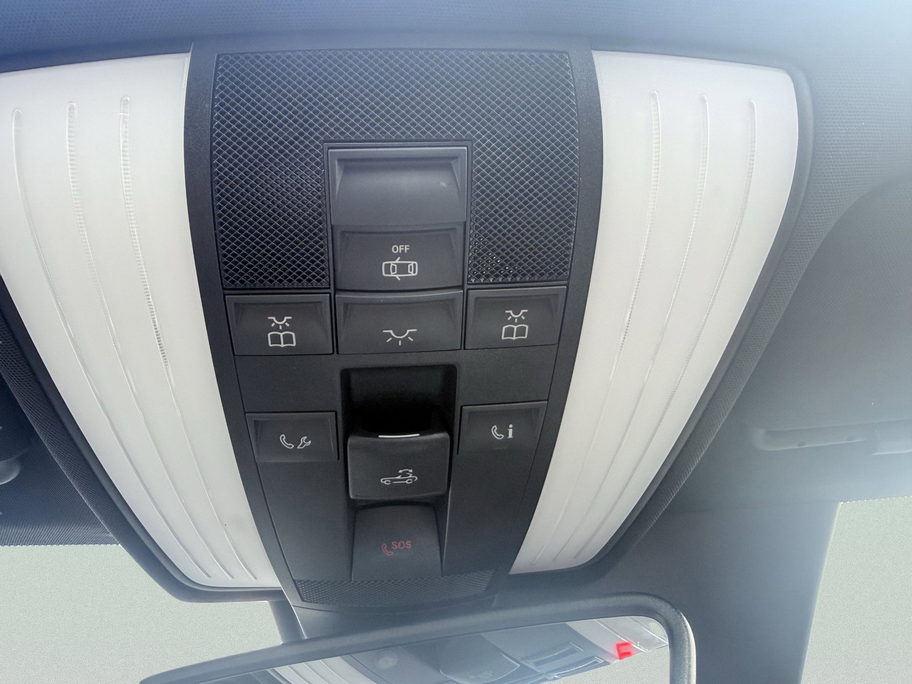 Used 2018 Mercedes-Benz AMG GT Roadster image 49