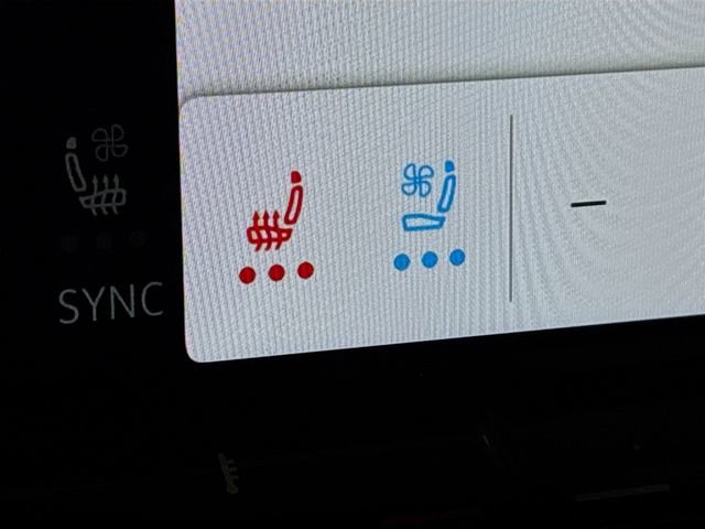 New 2025 Volkswagen Atlas Cross Sport SE image 19