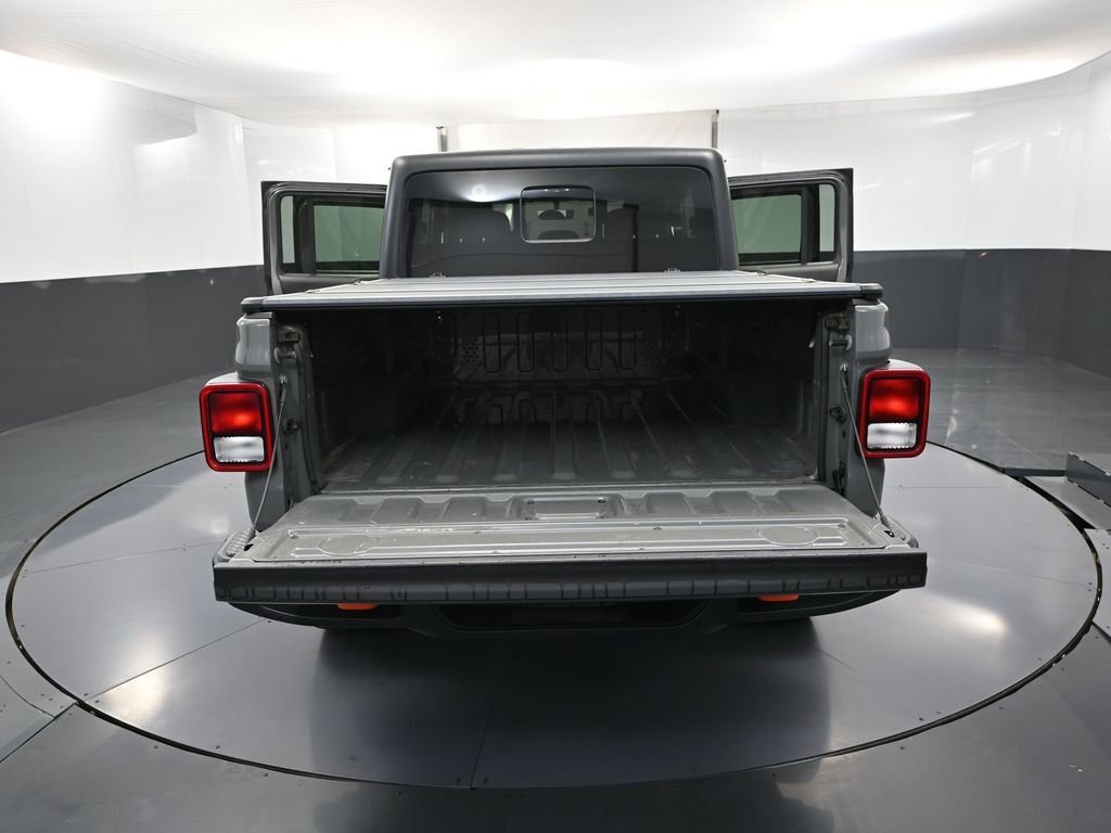 Used 2022 Jeep Gladiator Mojave w/ Auxiliary Switch Group image 40