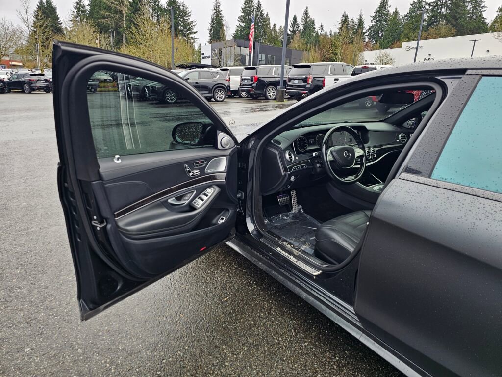 Used 2016 Mercedes-Benz S 550 4MATIC Sedan image 22