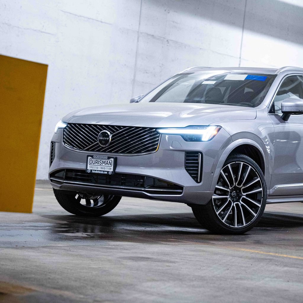 New 2026 Volvo XC90 B6 Ultra w/ Protection Package Premier AWD/4WD image 2