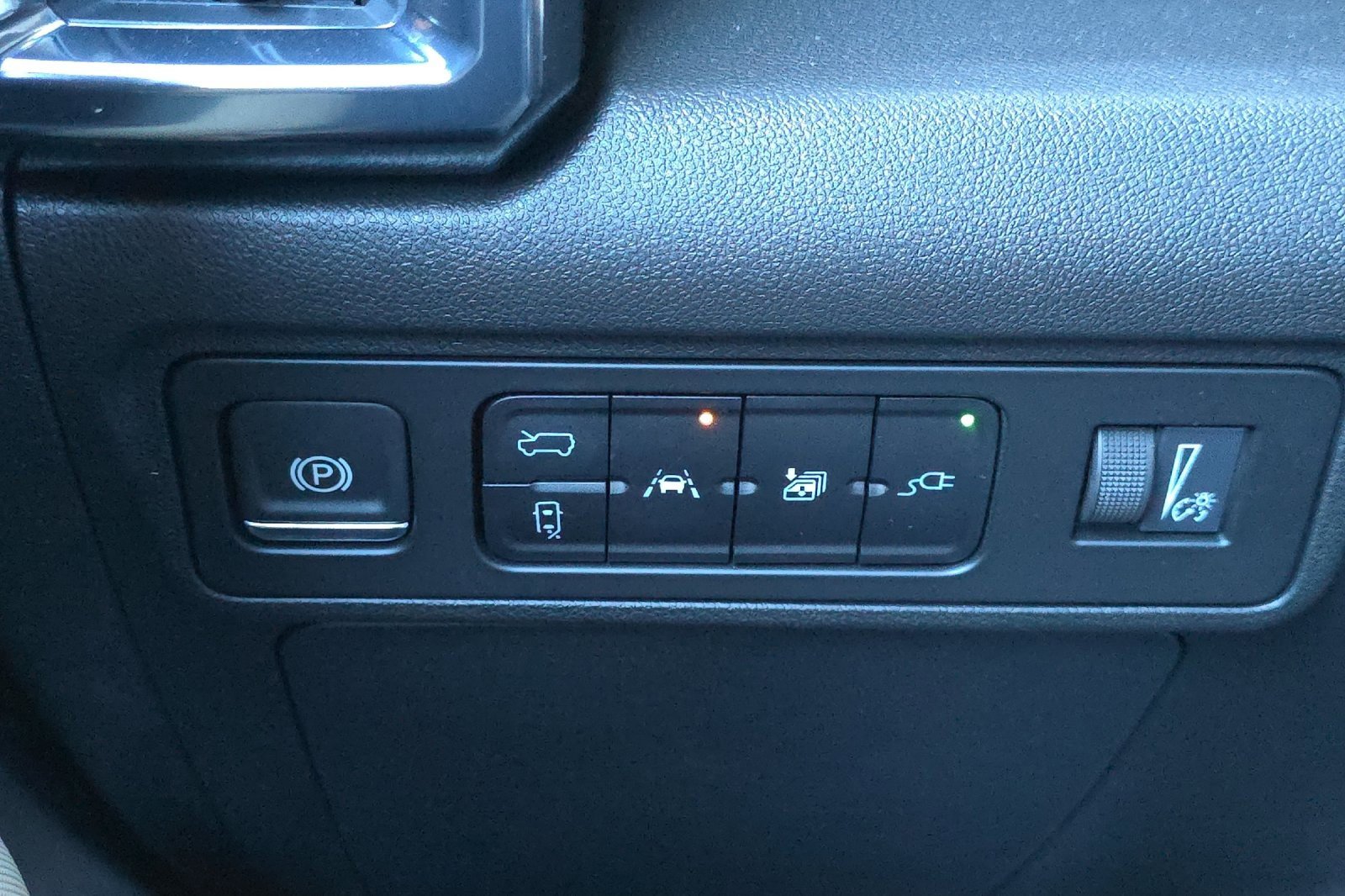 New 2026 GMC Hummer EV SUV w/ LPO, Sport Package image 30