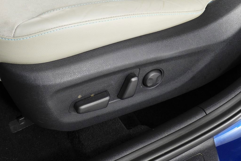 Used 2020 Kia Niro EX FWD image 22