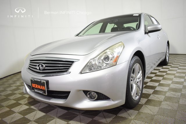 Used 2013 INFINITI G37 x w/ Premium Pkg