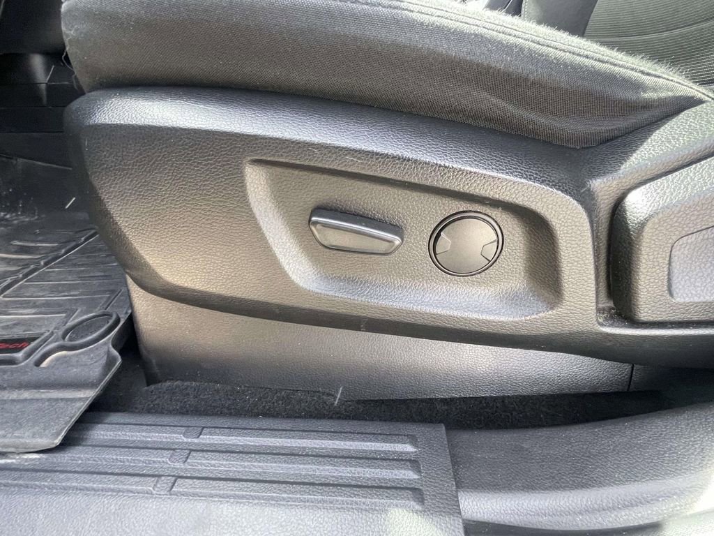 Used 2019 Ford Ranger XLT w/ Equipment Group 302A Luxury image 17