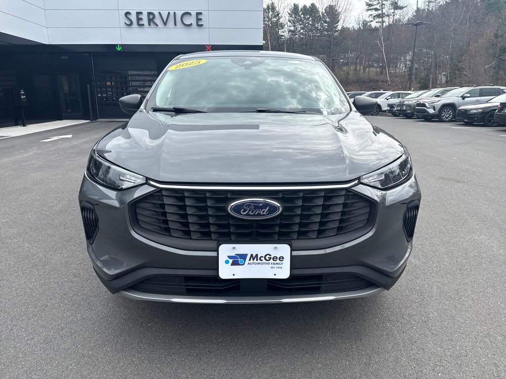 Used 2025 Ford Escape Active AWD/4WD image 8