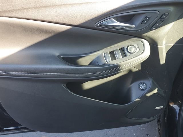 Certified 2025 Buick Encore GX Avenir w/ Avenir Convenience Package image 26