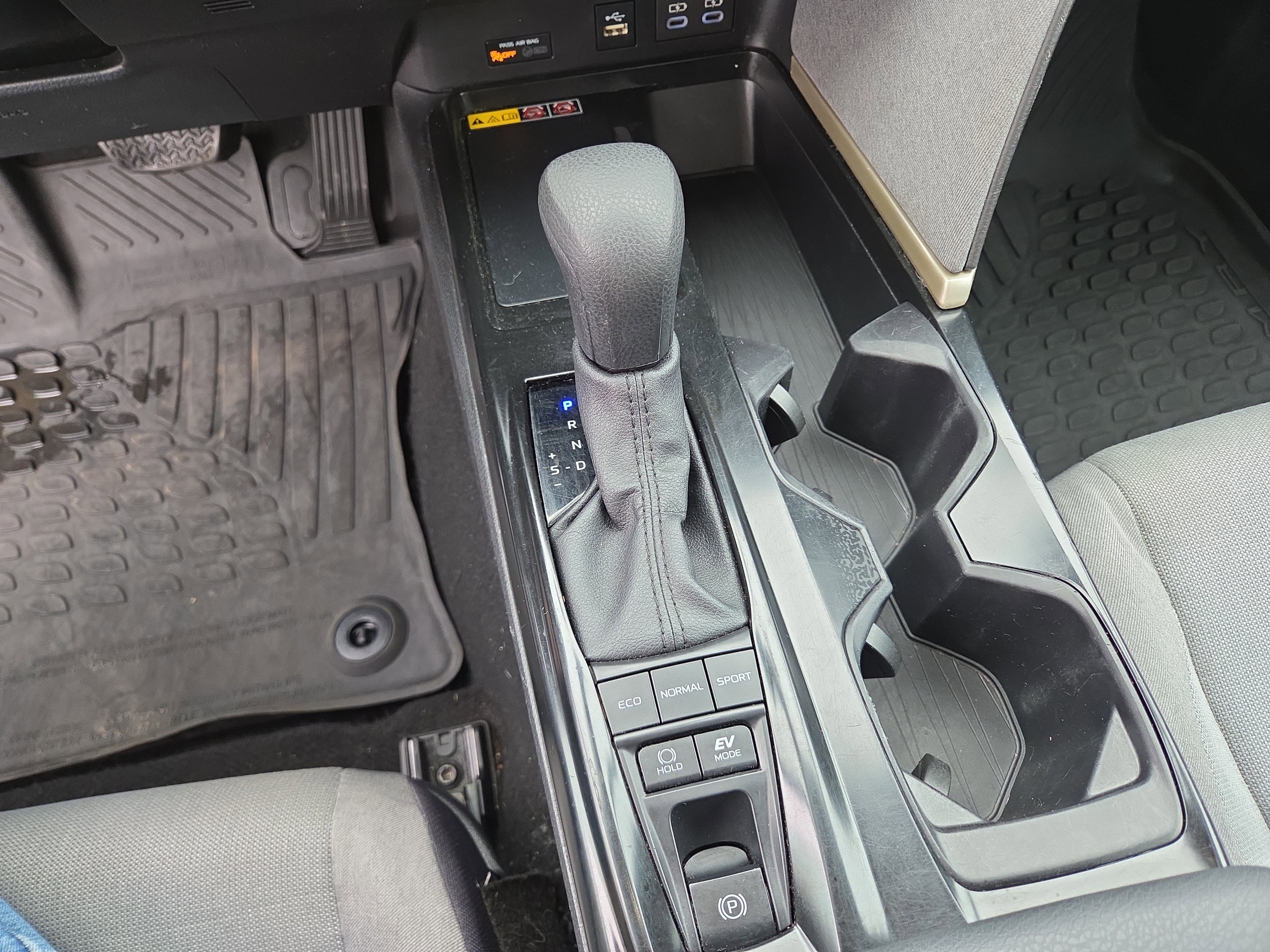 Certified 2025 Toyota Camry LE w/ Convenience Package image 24