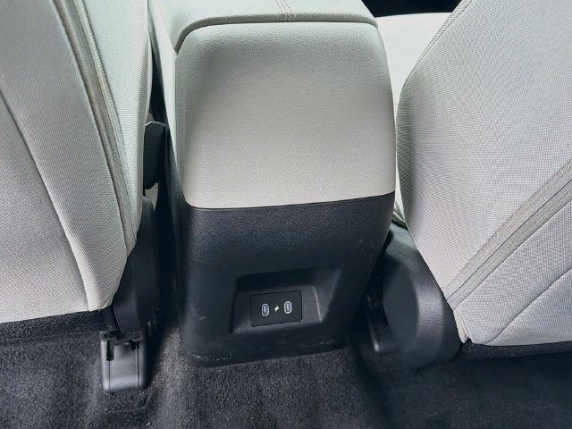 Used 2025 Hyundai Tucson SE FWD image 24