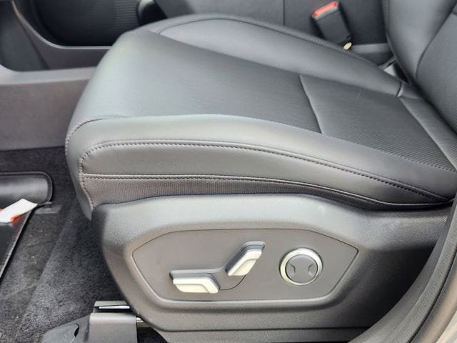 Used 2026 Hyundai Santa Fe SEL image 18