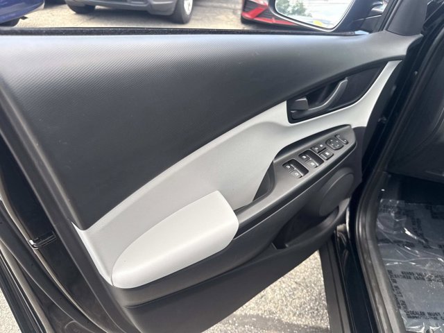 Used 2023 Hyundai Kona SEL AWD/4WD image 17