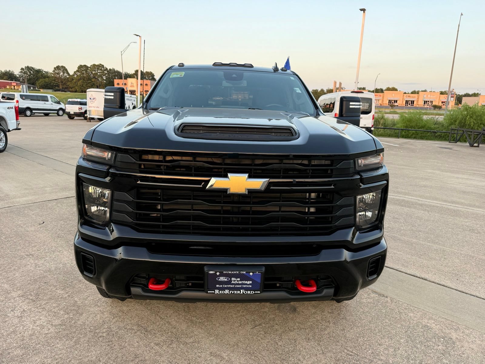 Used 2024 Chevrolet Silverado 2500 Custom w/ Custom Value Package AWD/4WD image 2