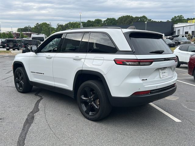 Used 2023 Jeep Grand Cherokee Altitude AWD/4WD image 6