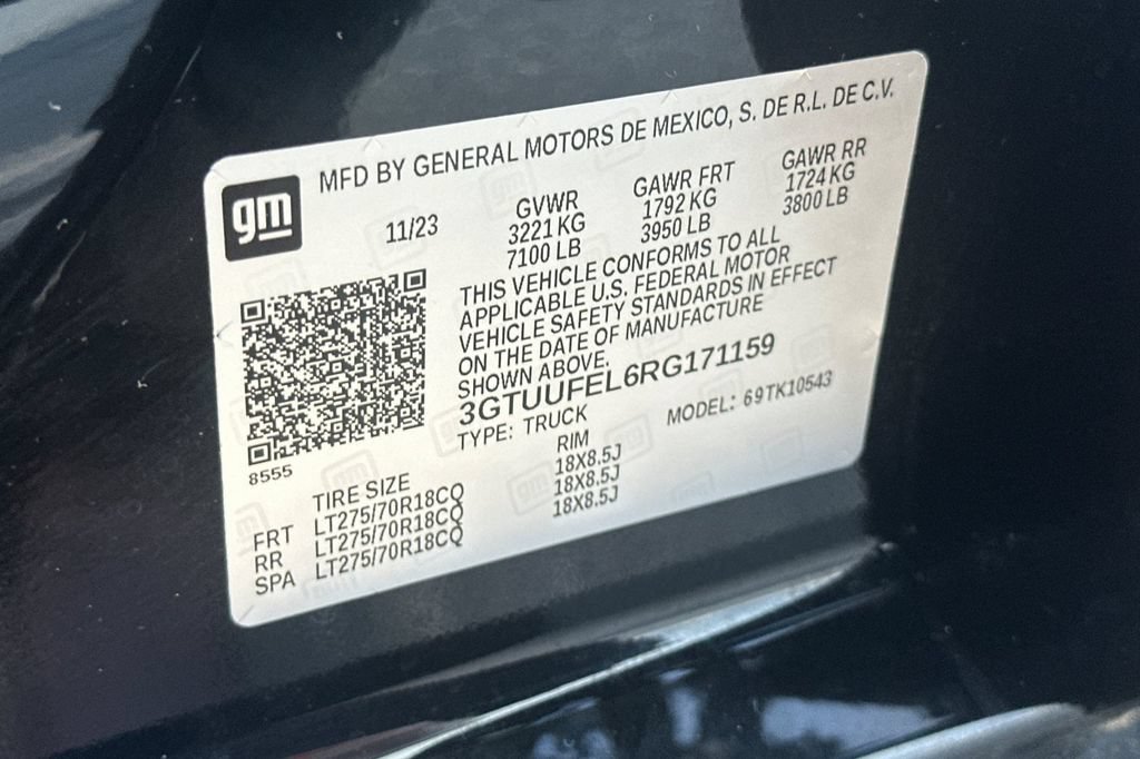 Used 2024 GMC Sierra 1500 AT4X AWD/4WD image 30