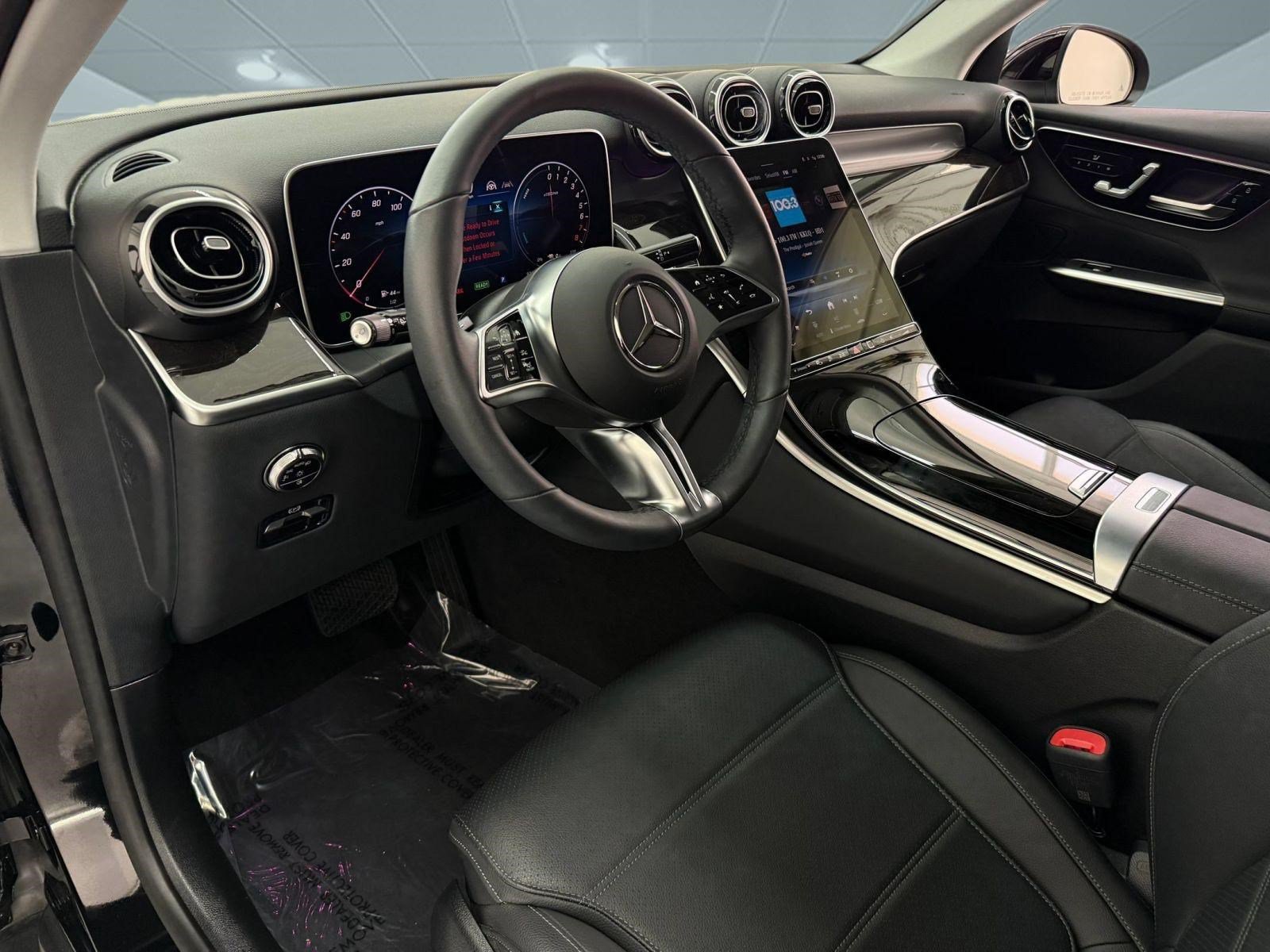 Certified 2025 Mercedes-Benz GLC 350e 4MATIC image 4