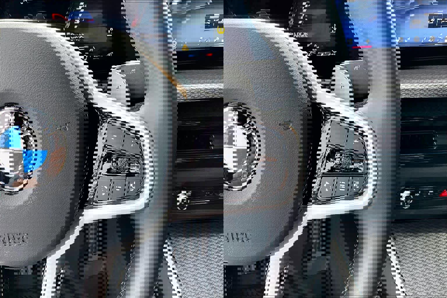 Certified 2025 BMW 330i Sedan w/ M Sport Package RWD image 24