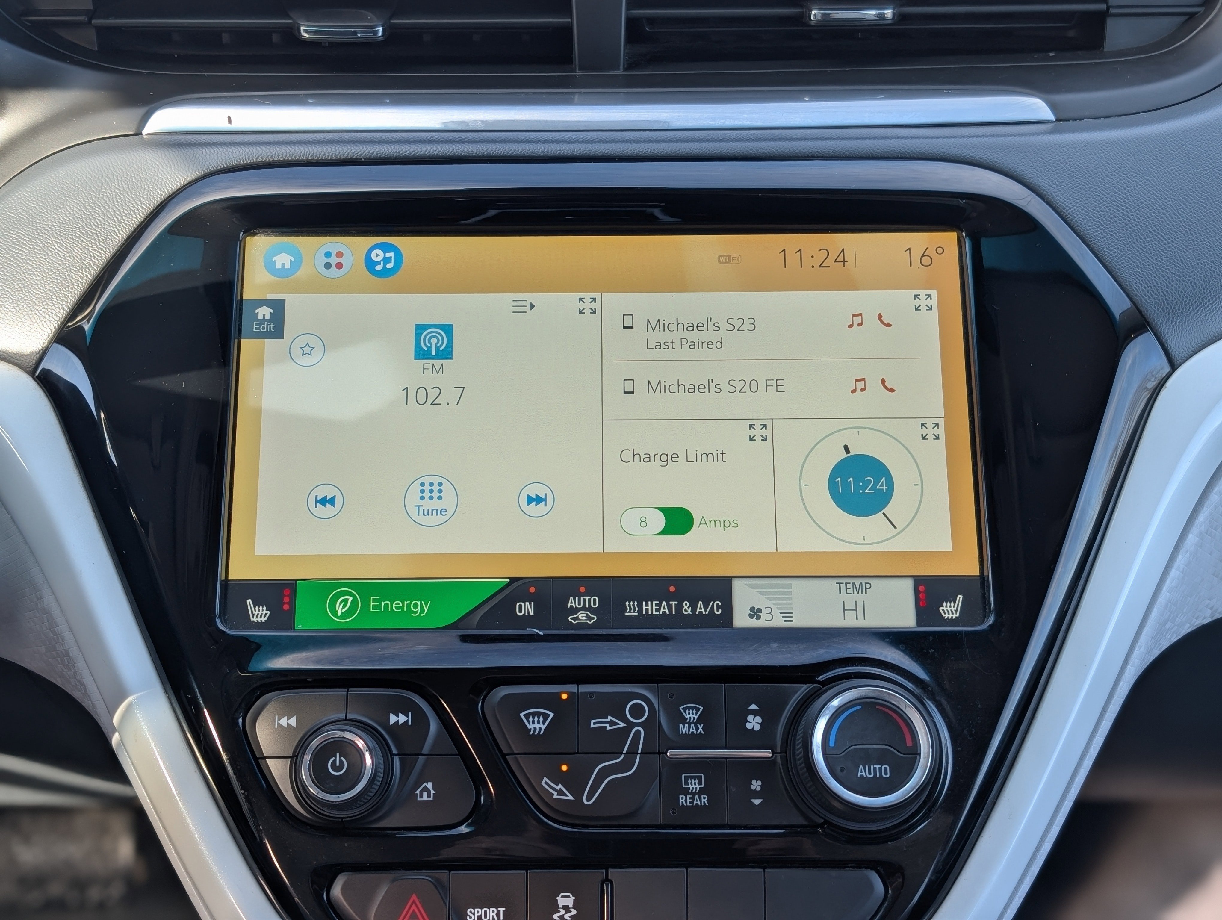 Used 2017 Chevrolet Bolt LT image 19