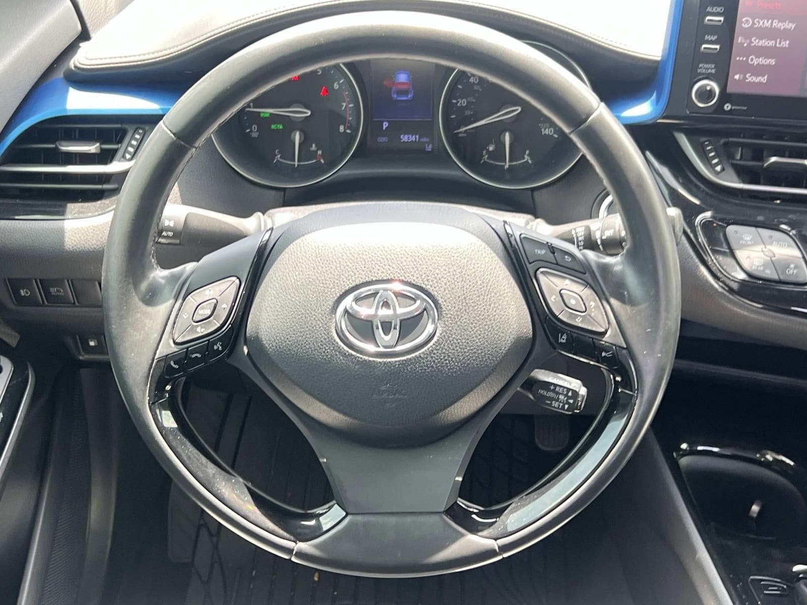 Used 2019 Toyota C-HR XLE FWD image 24