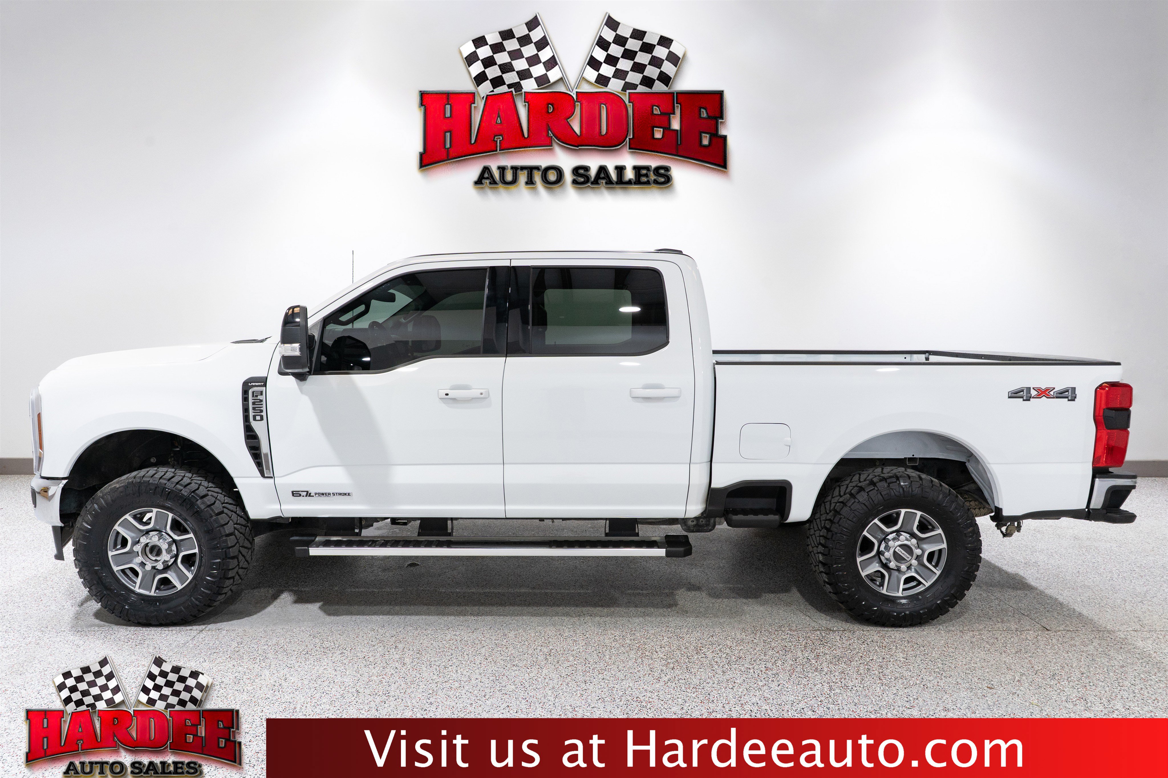 Used 2025 Ford F250 Lariat AWD/4WD image 1