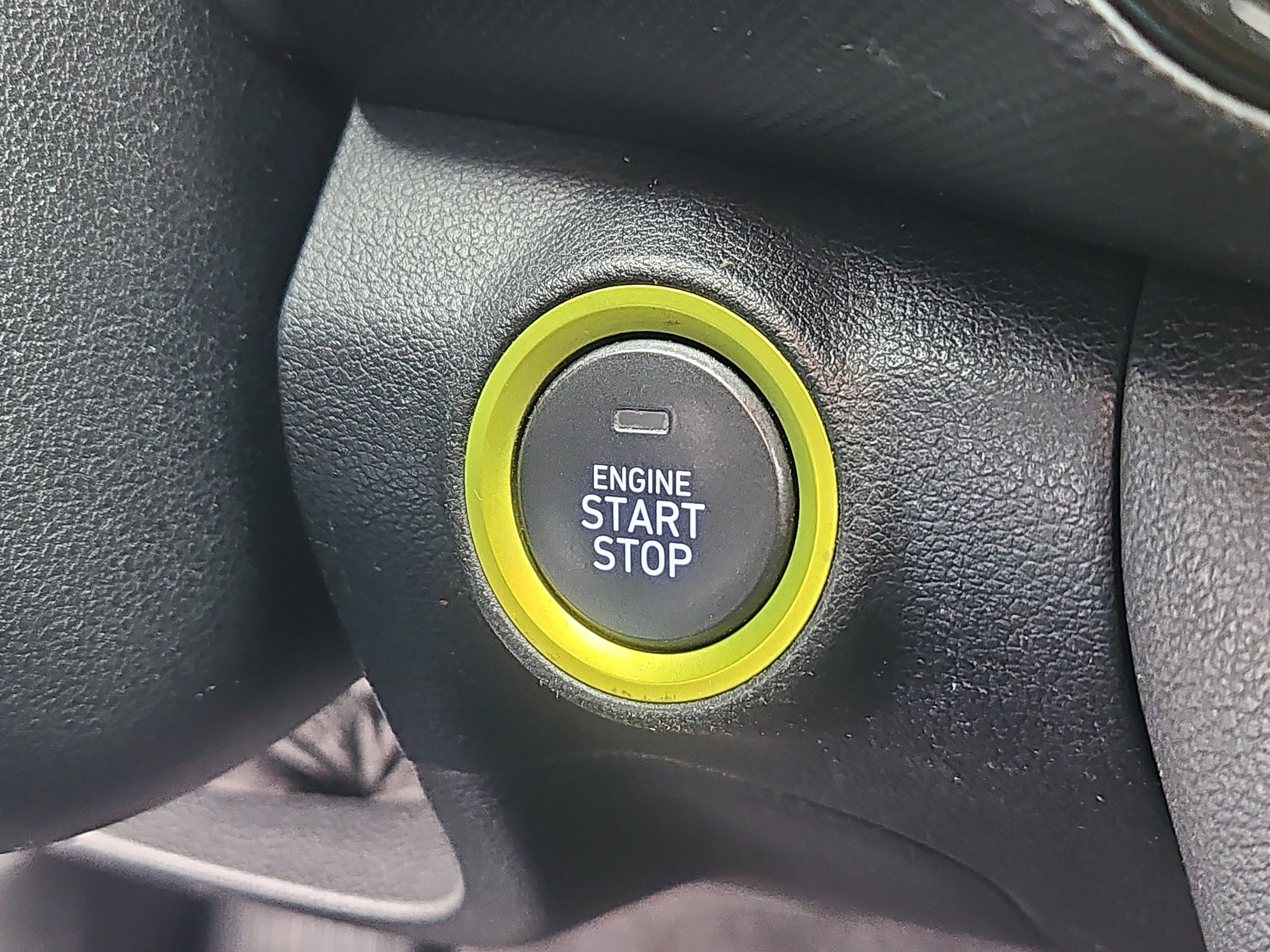 Used 2018 Hyundai Kona Limited image 14