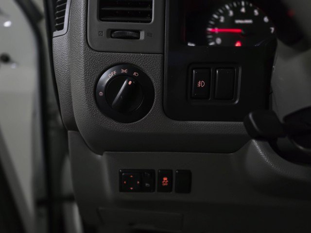 Used 2019 Nissan NV 3500 SL image 26