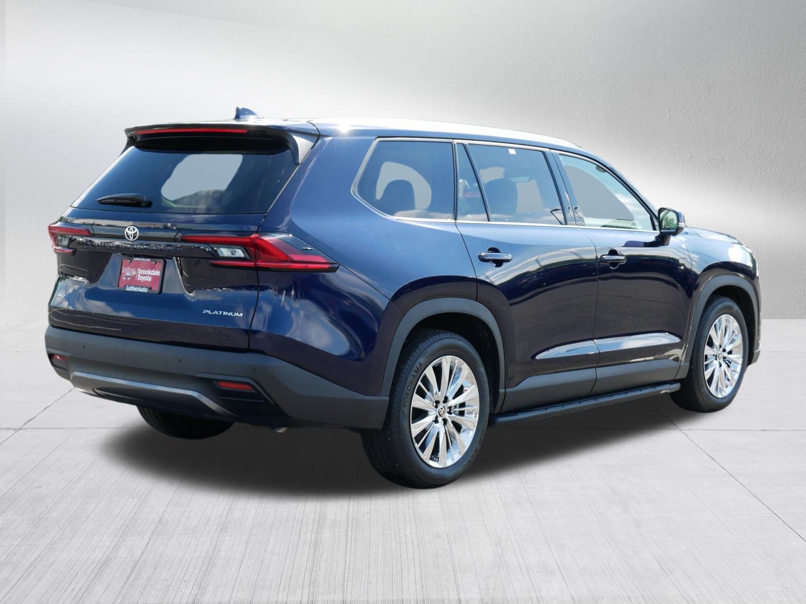 Certified 2025 Toyota Grand Highlander AWD image 7