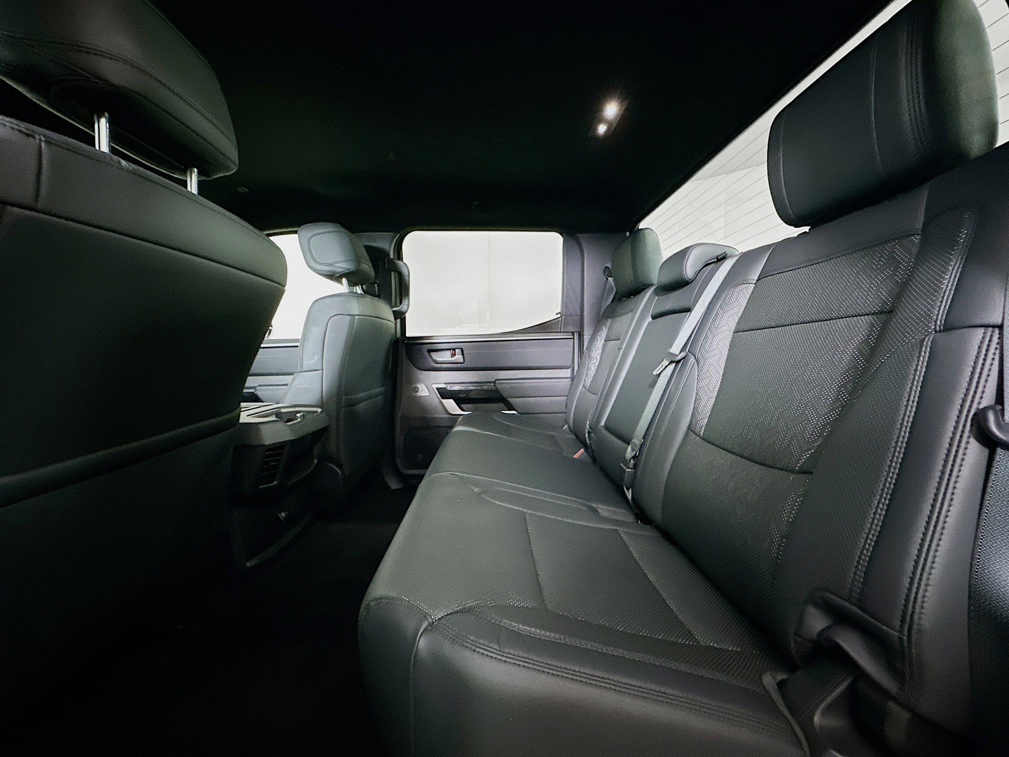 Used 2025 Toyota Tundra Limited image 27