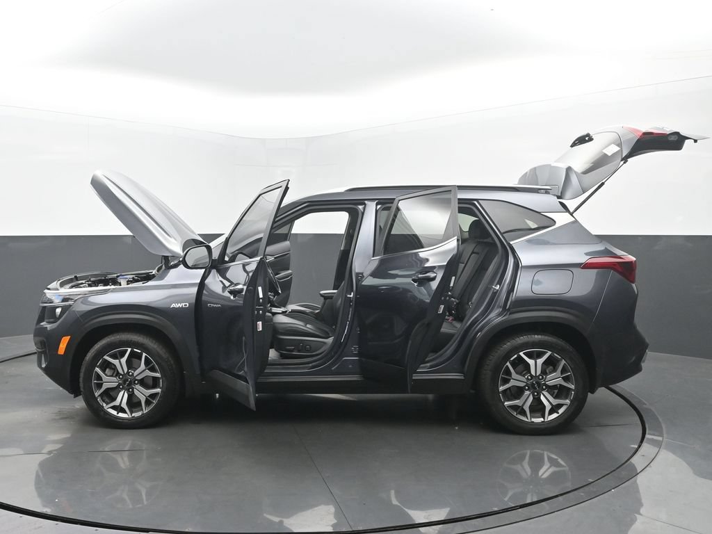 Used 2023 Kia Seltos EX AWD/4WD image 57