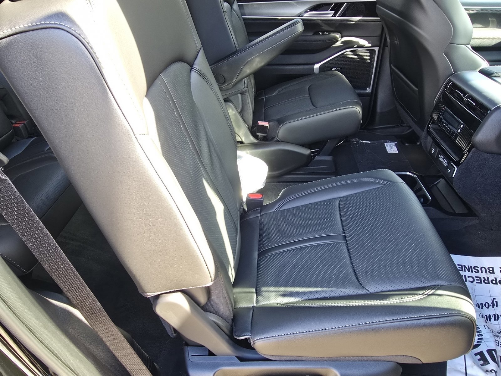 New 2026 Jeep Grand Wagoneer 4WD image 12