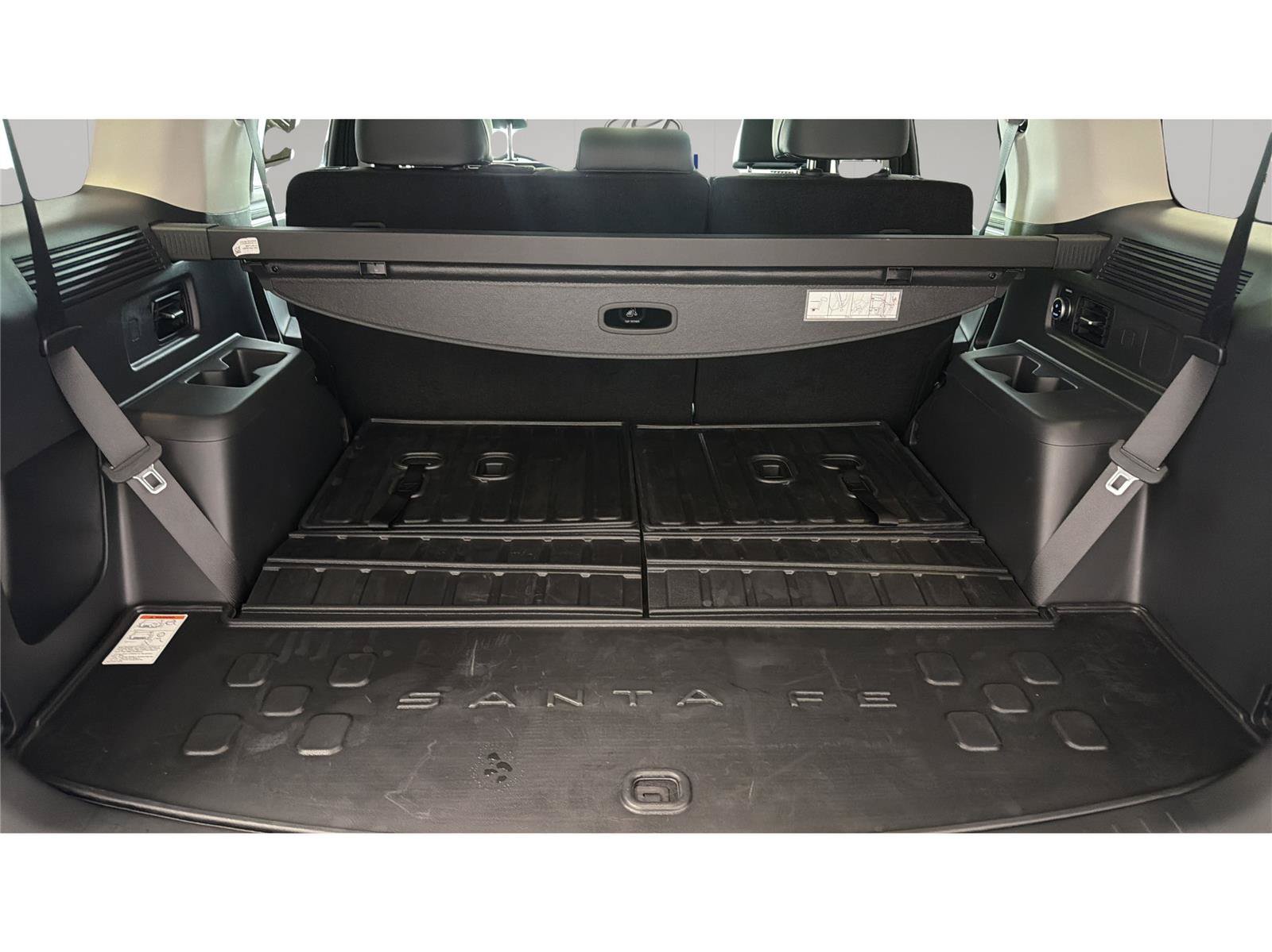 Certified 2025 Hyundai Santa Fe SEL FWD image 12