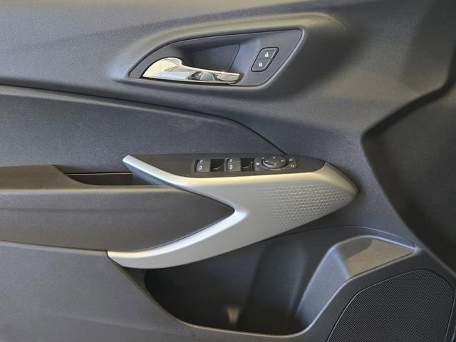 New 2026 Chevrolet Trax LS w/ LS Convenience Package image 21