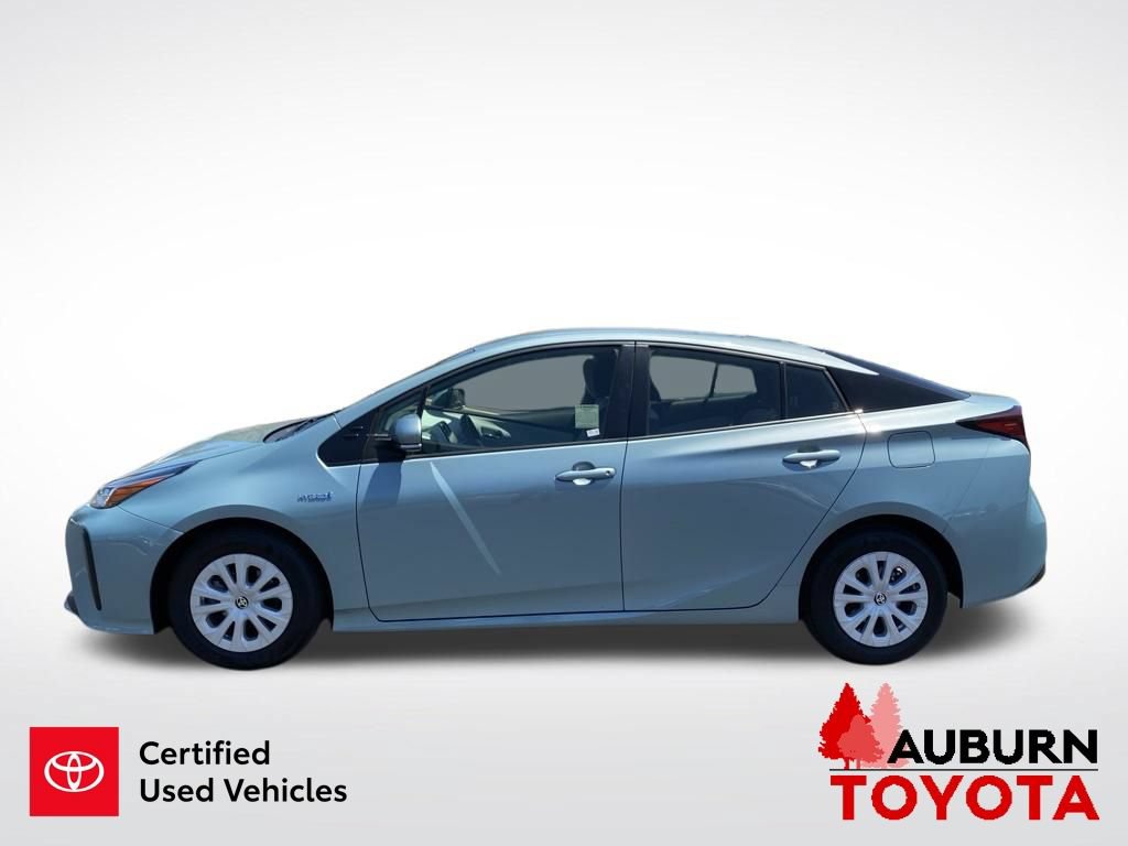 Certified 2022 Toyota Prius L Eco FWD image 5