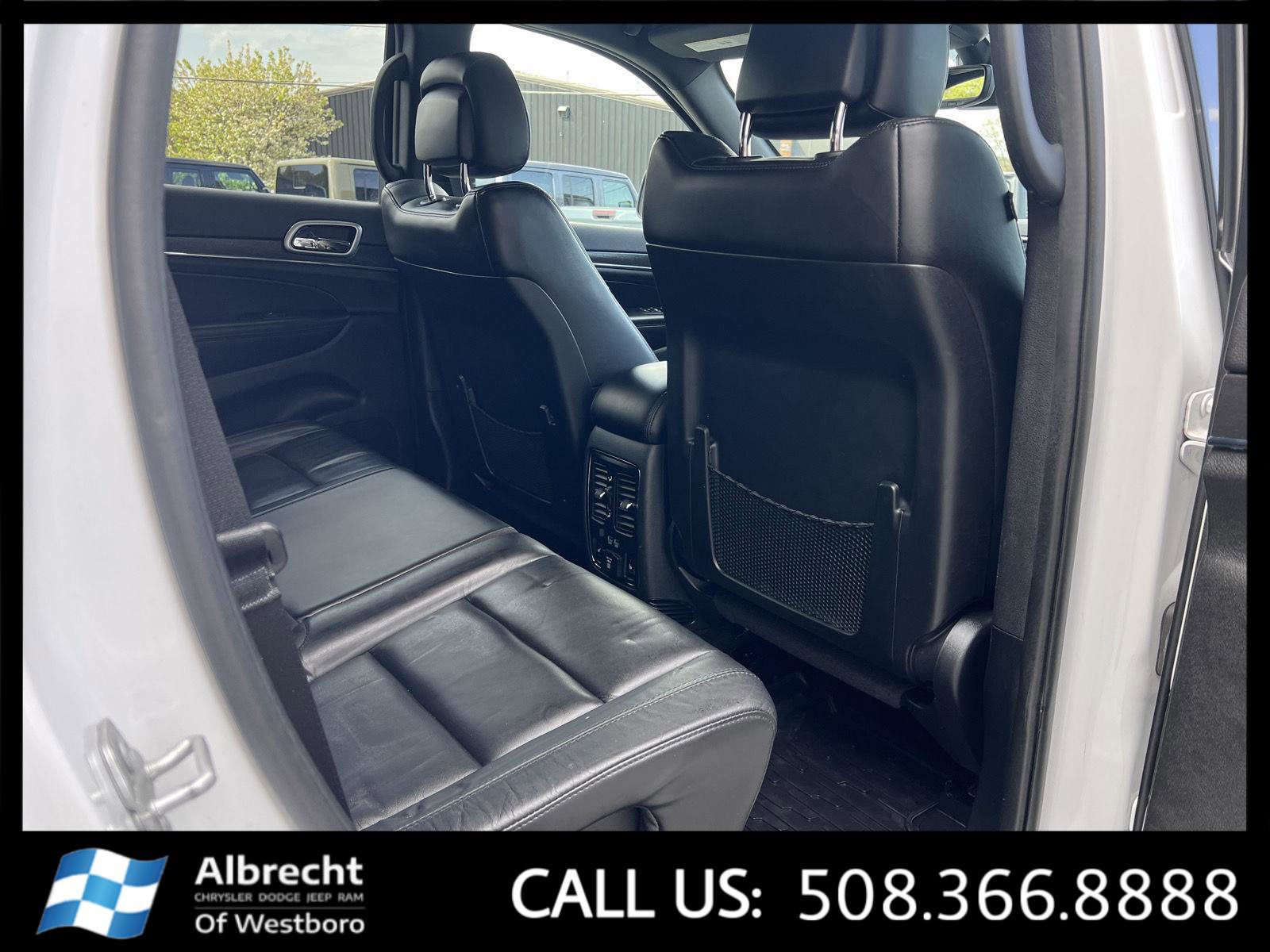 Used 2018 Jeep Grand Cherokee Limited AWD/4WD image 16