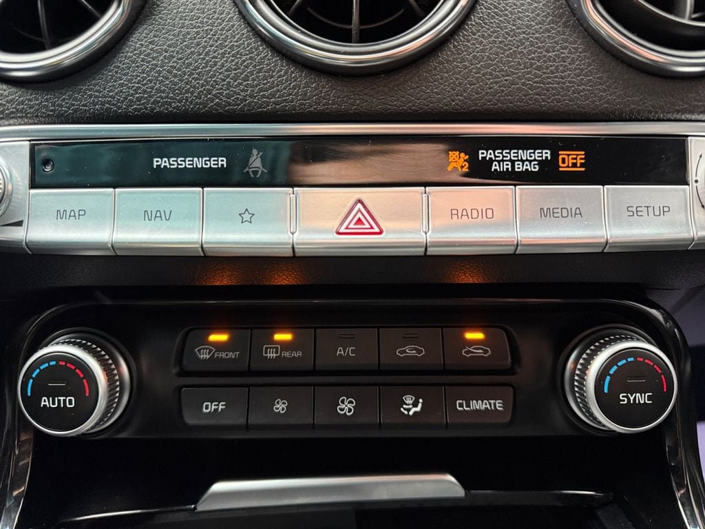 Certified 2022 Kia Stinger GT-Line AWD/4WD image 29